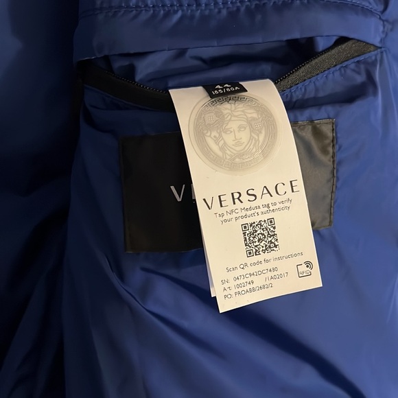 Versace Men’s La Greca medusa logo monogram convertible puffer vest coat NEW - Picture 11 of 12